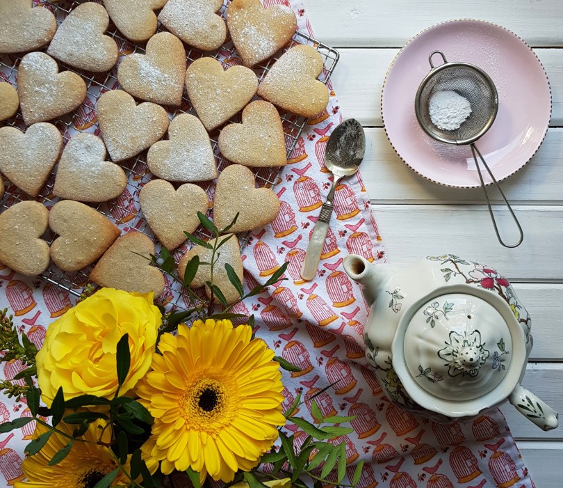 Cinnamon biscuits done