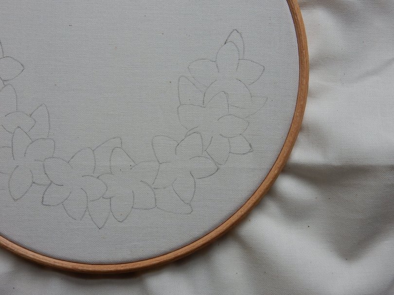 Blossom wreath design traced DSCN5695