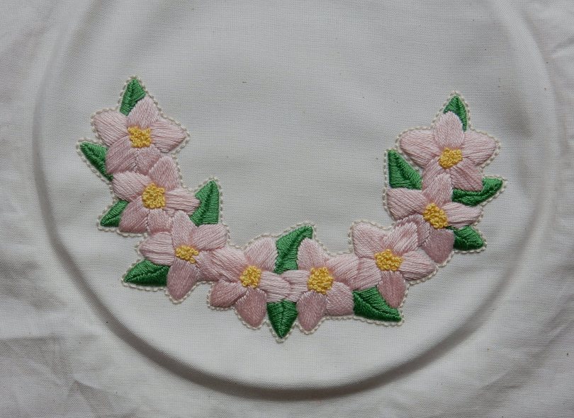 Blossom wreath taken out of hoop DSCN6101